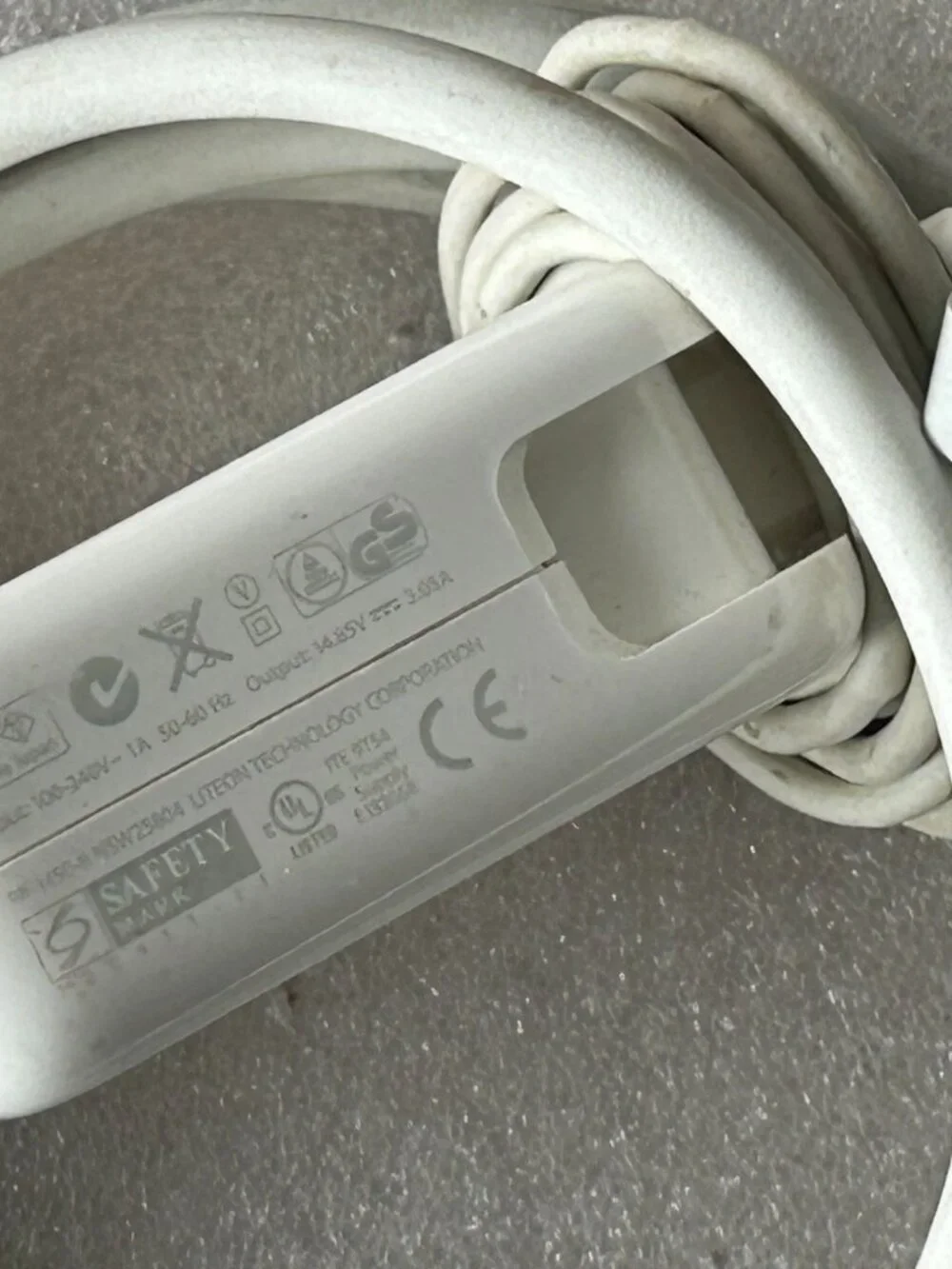 Genuine APPLE A1436 45W MagSafe Power Adapter USED Tested Good